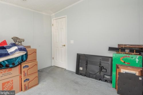 115 Dovefield Dr, Lancaster PA  17603-4687 exterior