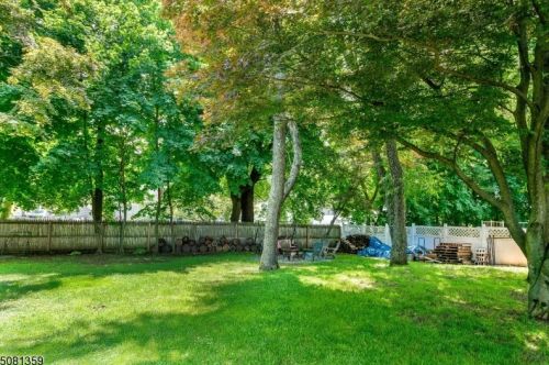 62 2nd Ave, Dover NJ  07803-2914 exterior