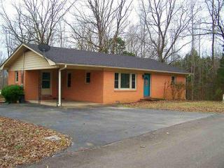 212 Boardwalk Dr, Parsons, TN 38363-3057