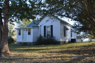 896 County Road 900, Browns, IL 62818-9012