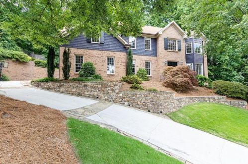 3986 Fernway Ct, Atlanta GA  30319-1667 exterior