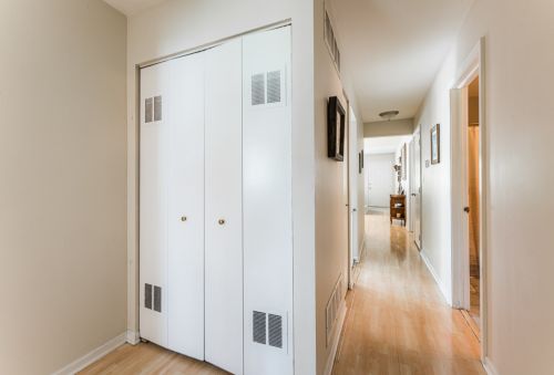 1327 Caribou Trl, Carol Stream IL  60188-9064 exterior