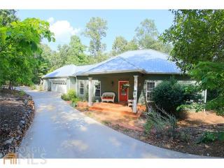424 Laurel Cir, Dahlonega, GA 30533-5245