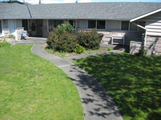8508 19th Ave, Seattle WA  98117-3518 exterior