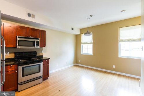 909 19th St, Philadelphia, PA 19146-2636