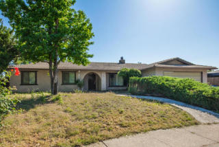 1551 Woodside Meadows Ct, Redding, CA 96002-0348