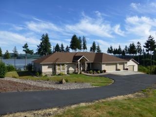 225 Basswood Dr, Everett, WA