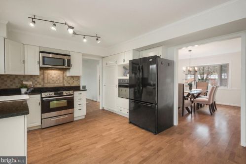 3224 Birchtree Ln, Silver Spring MD 20906-3032 exterior