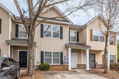 1690 Broad Riv Rd, Atlanta GA  30349-9169 exterior