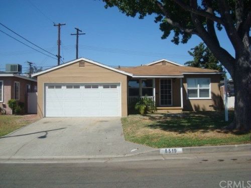 8519 Puritan St, Downey, CA 90242-4420