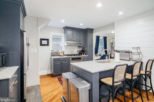 20 Evergreen Ln, Tavistock NJ  08033-1202 exterior