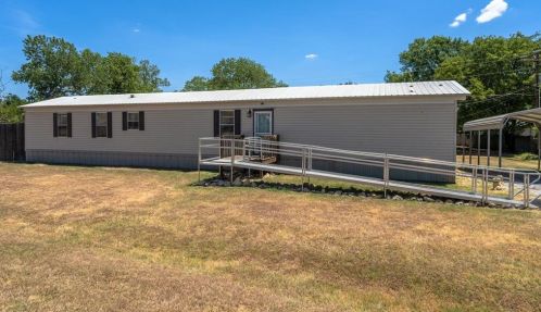1736 Pelican Cir, Azle, TX 76020-4549