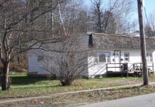 73 Summer St, Lancaster, NH 03584-3553