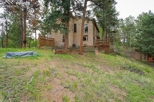 2730 Sunnywood Ave, Woodland Park CO  80863-9401 exterior