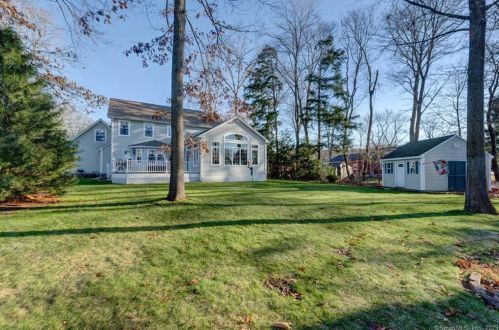 25 Kuhr Dr, Southington, CT 06489-4435