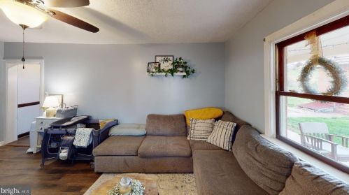2221 Back Creek Valley Rd, Hedgesville WV  25427-6359 exterior
