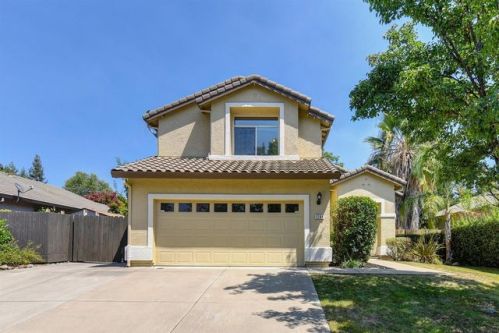 1284 Walden Dr, Folsom, CA 95630-8457