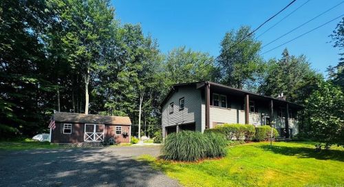 157 Tuttle Rd, Durham, CT 06422-2208