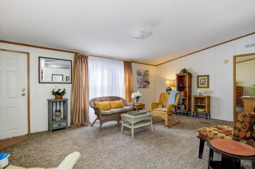 30585 Hillside Rd, Pueblo, CO 81006-9587