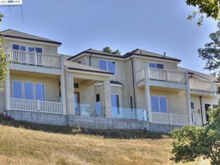 276 Meadow Ct, Aptos, CA 95003-9774