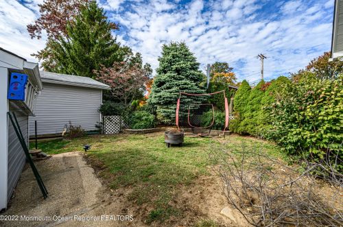 177 Ocean Ave, Middletown NJ 07748-5664 exterior