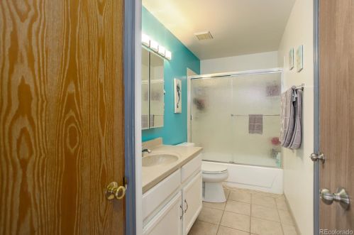 19159 Nassau Dr, Denver CO  80013-5127 exterior