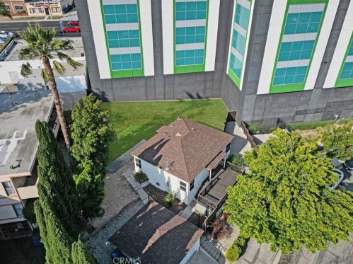 355 Plymouth St, Inglewood, CA 90302-2415