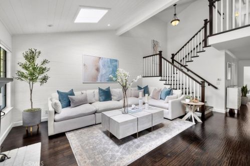 9 Nantucket Pl, Manhattan Beach, CA 90266-7230