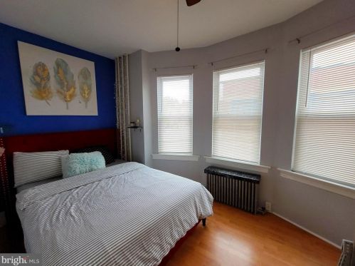 1126 Olden Ave, Trenton NJ 08610-2921 exterior