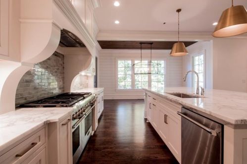 3940 Ivy Rd, Atlanta, GA 30342-4235