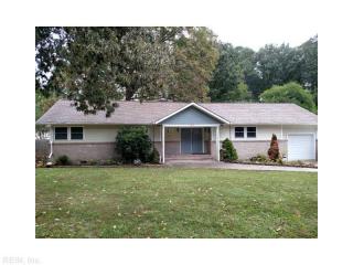 109 Winsome Haven Dr, Seaford, VA 23696-2323