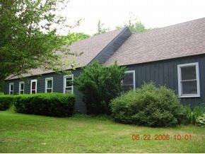 26 Woodlawn Ave, Tilton, NH 03276-4724