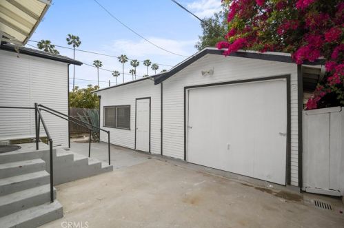 1710 Glenwood Rd, Glendale CA  91201-1812 exterior