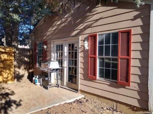 1099 Naples Way, Aurora, CO 80017-3169