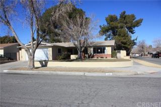 647 Pillsbury St, Lancaster, CA 93535-3213