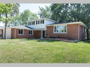 701 193rd Pl, Glenwood, IL 60425-2103