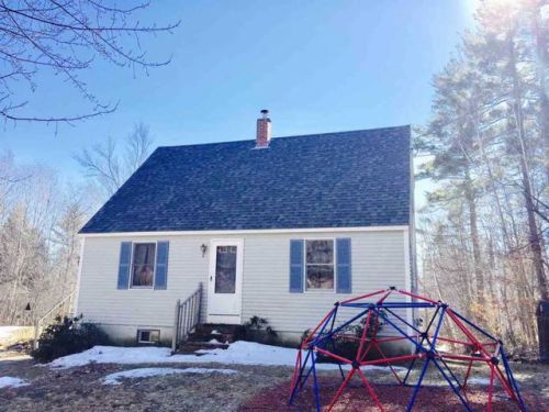 17 Jennifer Ln, Barrington, NH 03884-6242