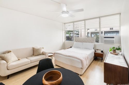 2442 Tusitala St, Honolulu, HI 96815-3153