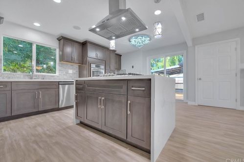 7106 Orch St, Riverside CA  92504-3958 exterior