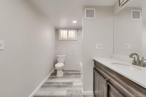 3244 Gaylord St, Denver CO  80205-4131 exterior