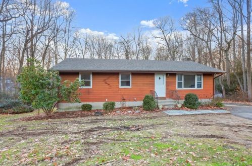59 Weed Ave, Norwalk, CT 06850-2226