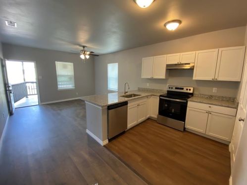 1042 Richmond Ave, Fort Worth TX  76104-6027 exterior