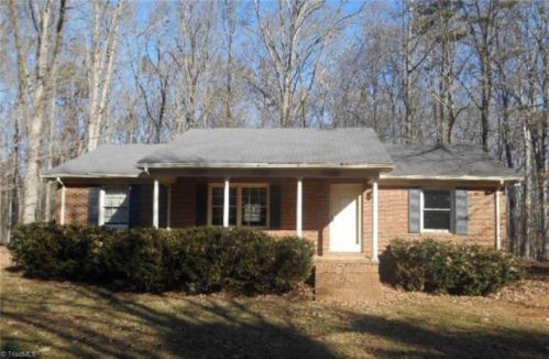 5861 Cadiz Rd, Julian, NC 27283-9132