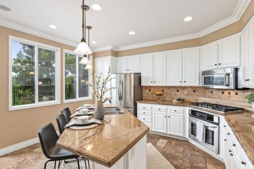 5548 Foxtail Loop, Carlsbad, CA 92010-7152