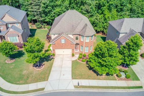 257 Woods Creek Dr, Suwanee, GA 30024-8212
