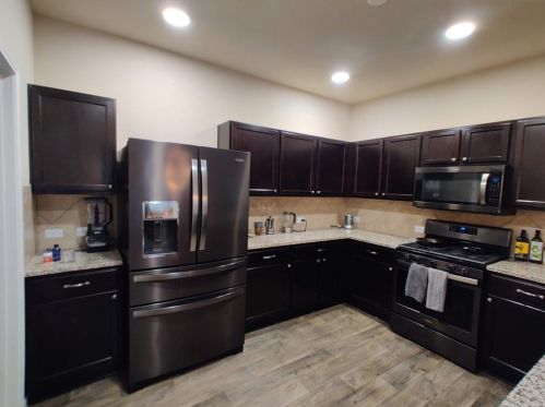 19304 Great Falls Dr, Webberville TX  78653 exterior
