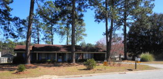 1132 Hilltop Rd, Waycross, GA 31503-9572