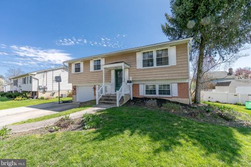 225 Borton Dr, Pilesgrove, NJ 08098-1209