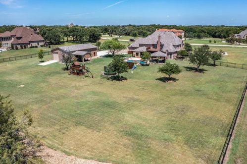 749 Mnr Dr, Argyle TX 76226-5923 exterior