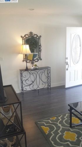 2639 College Ave, Livermore, CA 94550-4802
